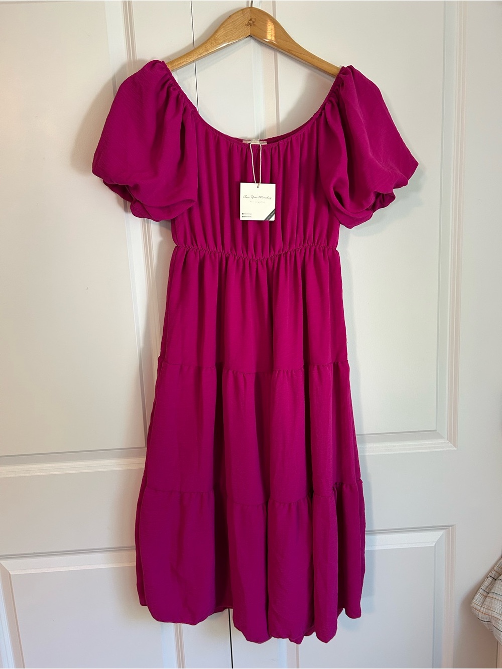 See You Monday Magenta Pink Puff-Sleeve Tiered Midi Dress NWT